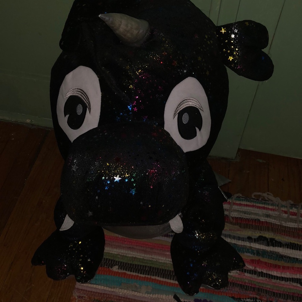 STUFFED DRAGON!